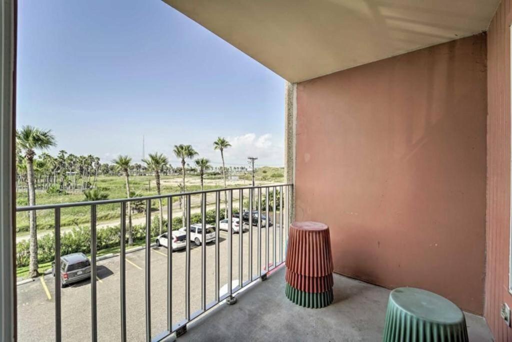 1 Bedroom Studio Near Beach W Pool & Amenities South Padre Island Exterior photo