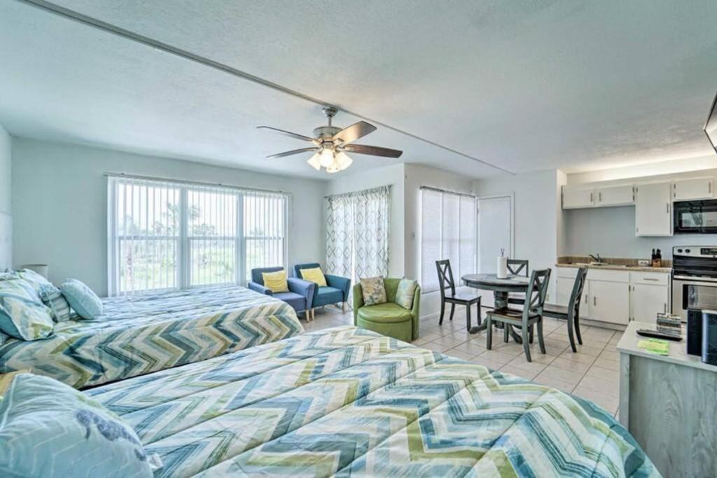 1 Bedroom Studio Near Beach W Pool & Amenities South Padre Island Exterior photo